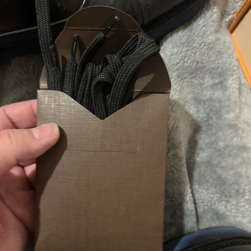 Louis Vuitton Blue Bottom Dress Shoes - Picture 9 of 10